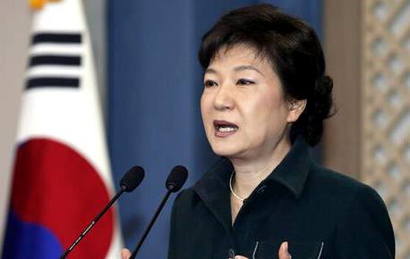 人生大起大落的韩国前总统朴槿惠，她的八字命理有哪些信号？